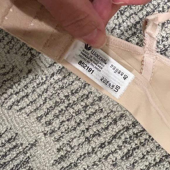 NWOT Wacoal Embrace Lace Soft Cup Wireless Bra Lingerie - Picture 5 of 7